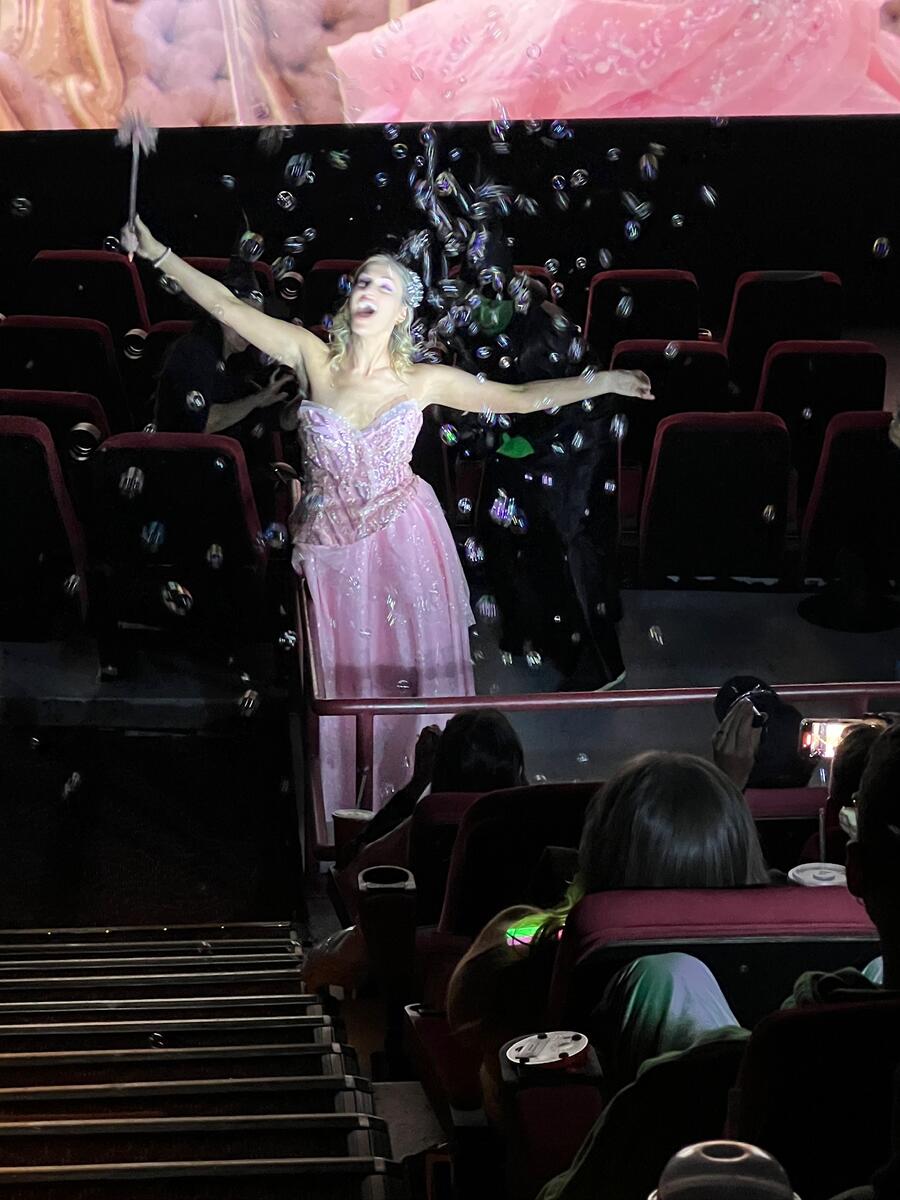 Sam as Glinda