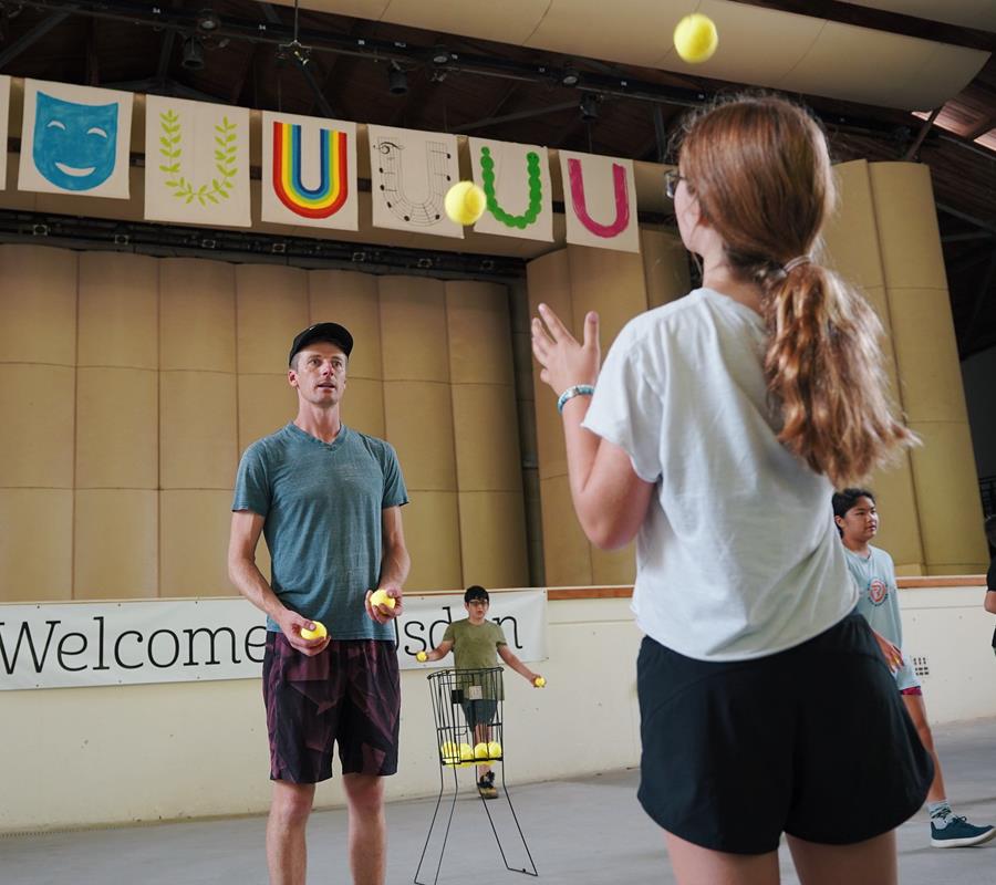 Tobin Renwick from The Red Trouser Show instructed Theater students how to juggle in a special workshop on Thursday.